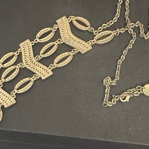 Elegant Gold Necklace